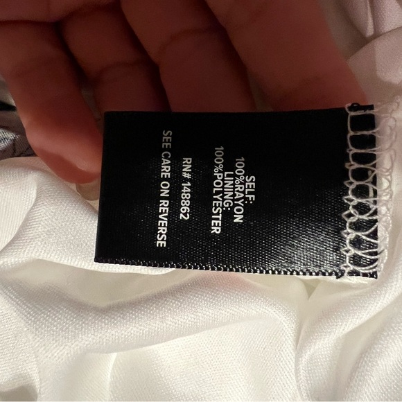 Torrid White & Pink Floral Tiered Midi Dress Size 12 NWOT - Picture 12 of 14